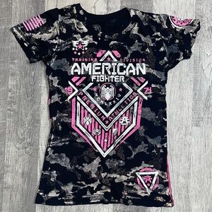 American fighter Woman’s reflective tshirt